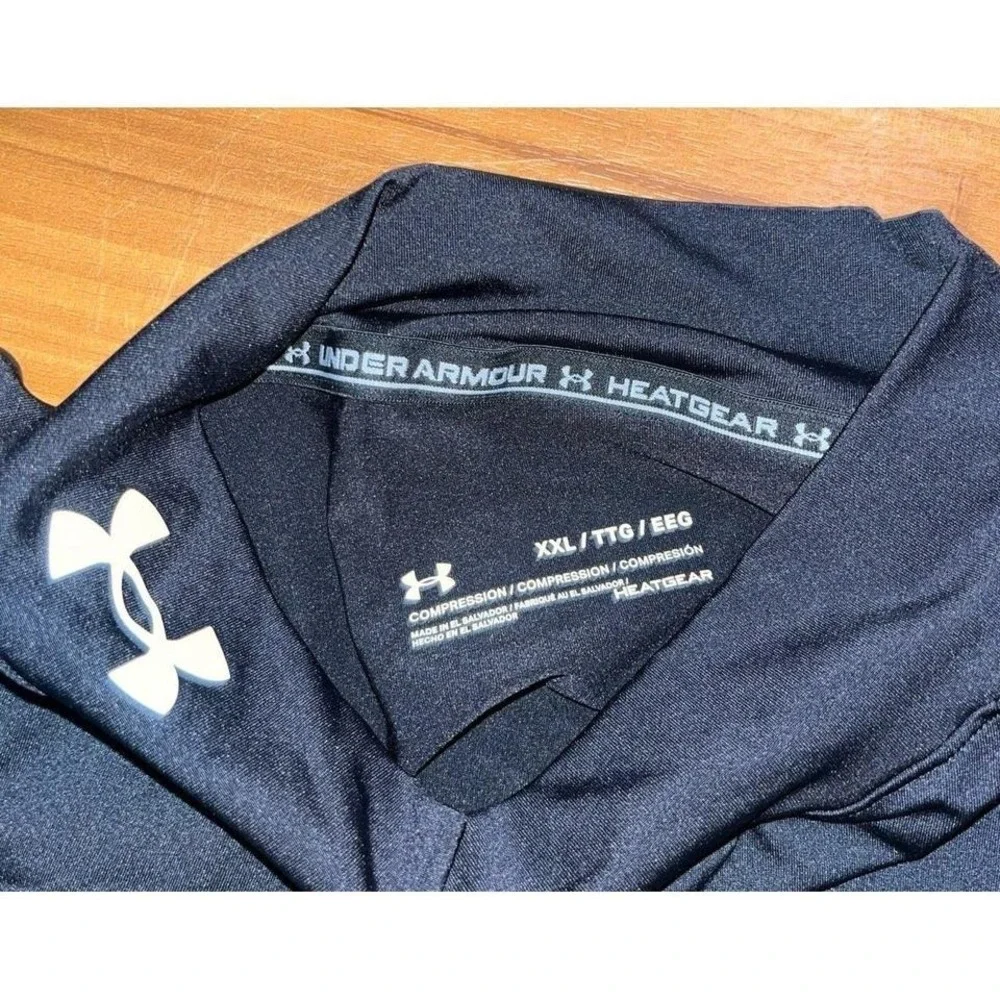 Mens NWOT Under Armour Compression Fitted Running Workout Mock Neck Shirt‎
